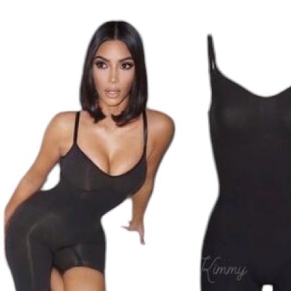 SKIMS Other - SKIMS Sculpting Seamless Mid Thigh Bodysuit Color-Onyx Women’s Small/ Medium